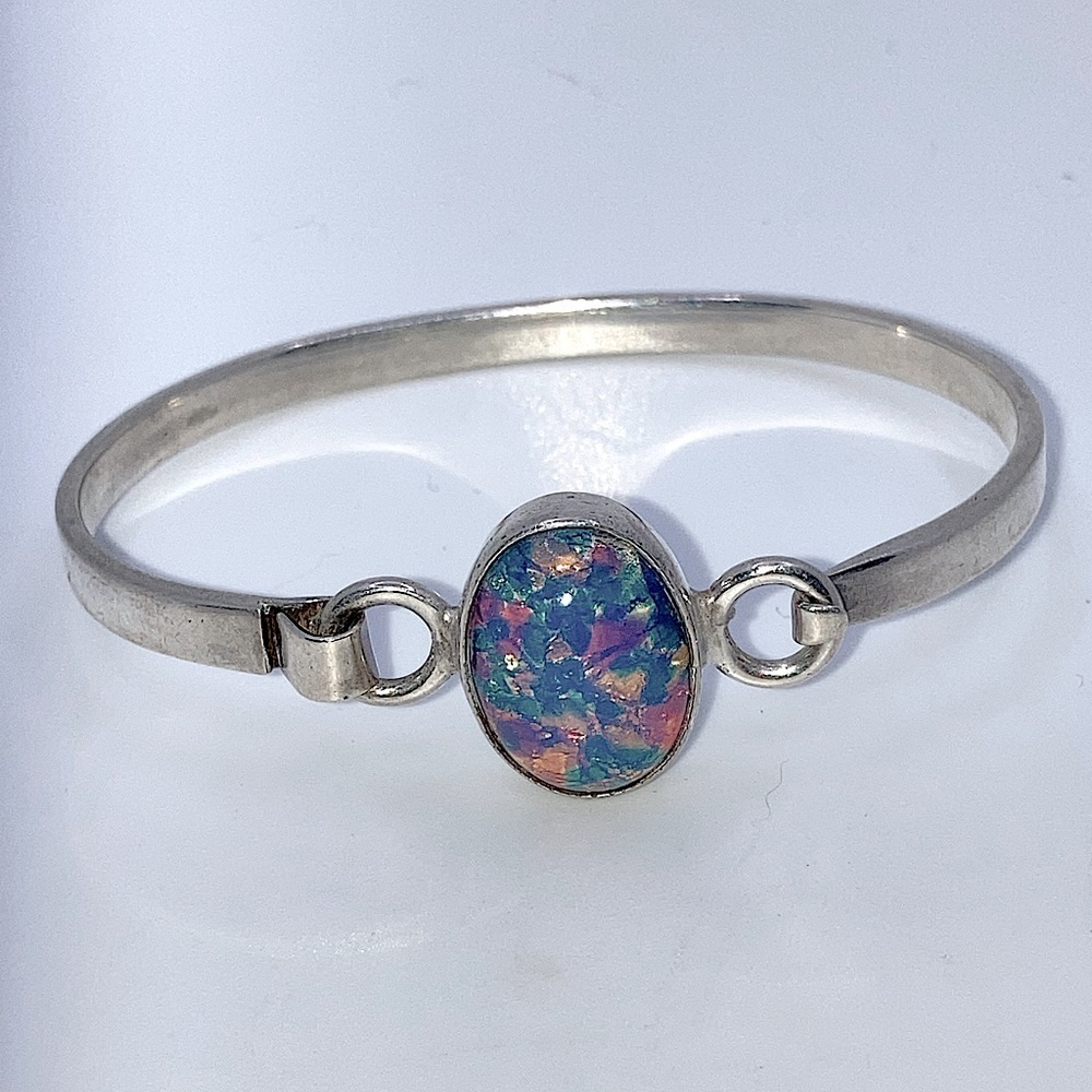 VTG Sterling Silver Simulated Glass Black Opal Hidden Hook Clasp Bangle 7”